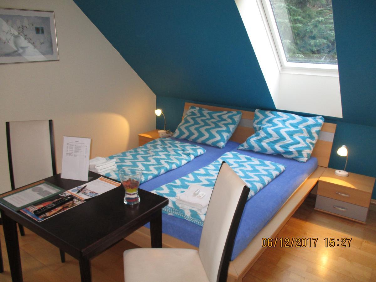 シュピッツ Gastehaus Zur Schonen Aussicht Bed & Breakfast エクステリア 写真